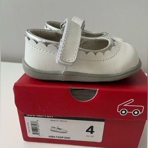 See Kai Run Jane II White baby new walker shoes